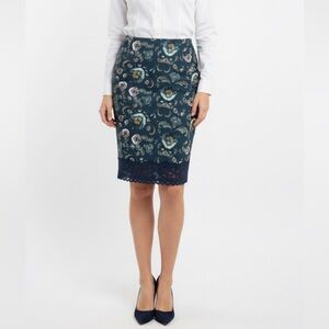 Zara Trafaluc Green Floral Lace Hem Pull On Stretchy Pencil Skirt Size Medium